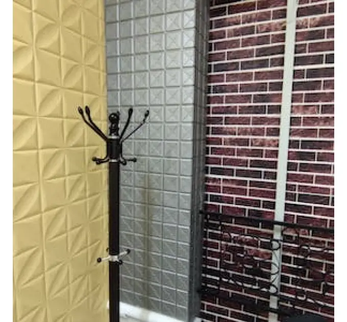 Самоклеюча декоративна 3D панель 