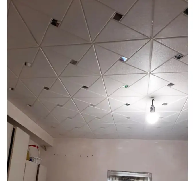 Самоклеюча 3D панель білий ромб з сріблом 700x700x6,5 мм 