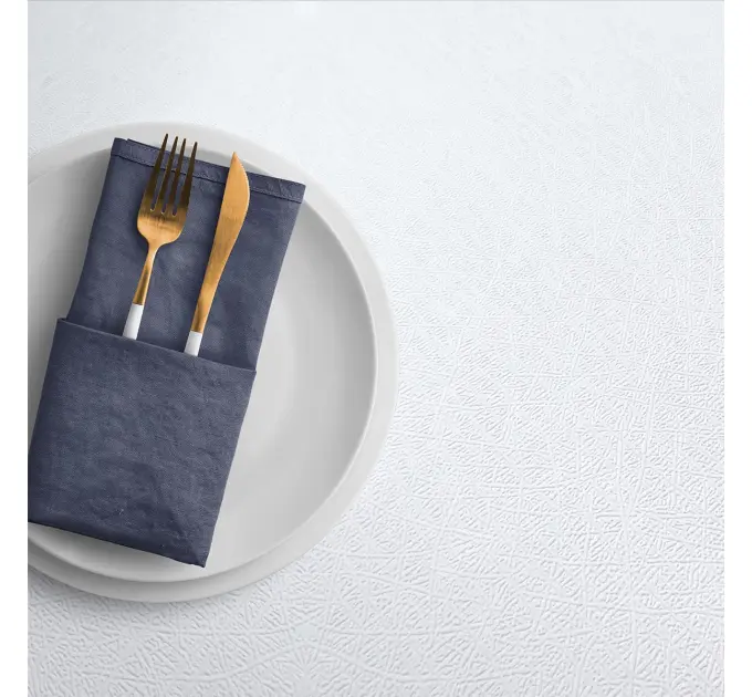 Самоклеюча плівка біла 0,45х10м (817)