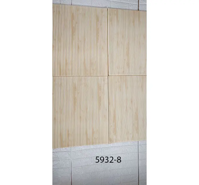 Самоклеюча декоративна 3D панель під бамбук рожеве дерево 700x700x8 мм 